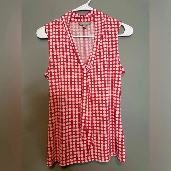 Banana Republic Women’s Sleeveless XS V- neck with Tie in‎ the front - Picture 1 of 5